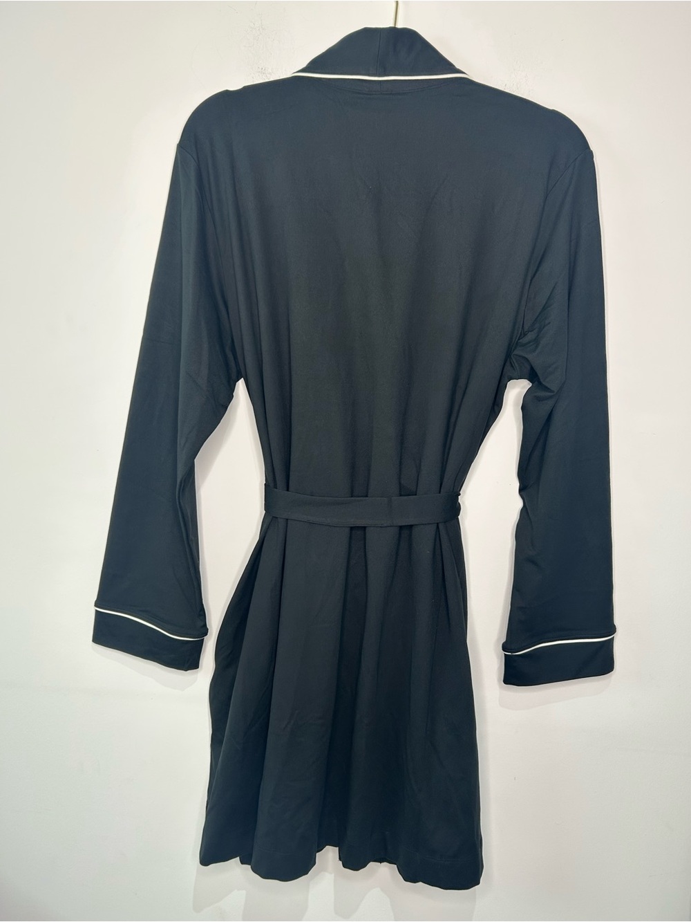 YITTY Cloud Jersey Sleep Robe by Fabletics, in Black, size Medium NWT - Picture 6 of 7